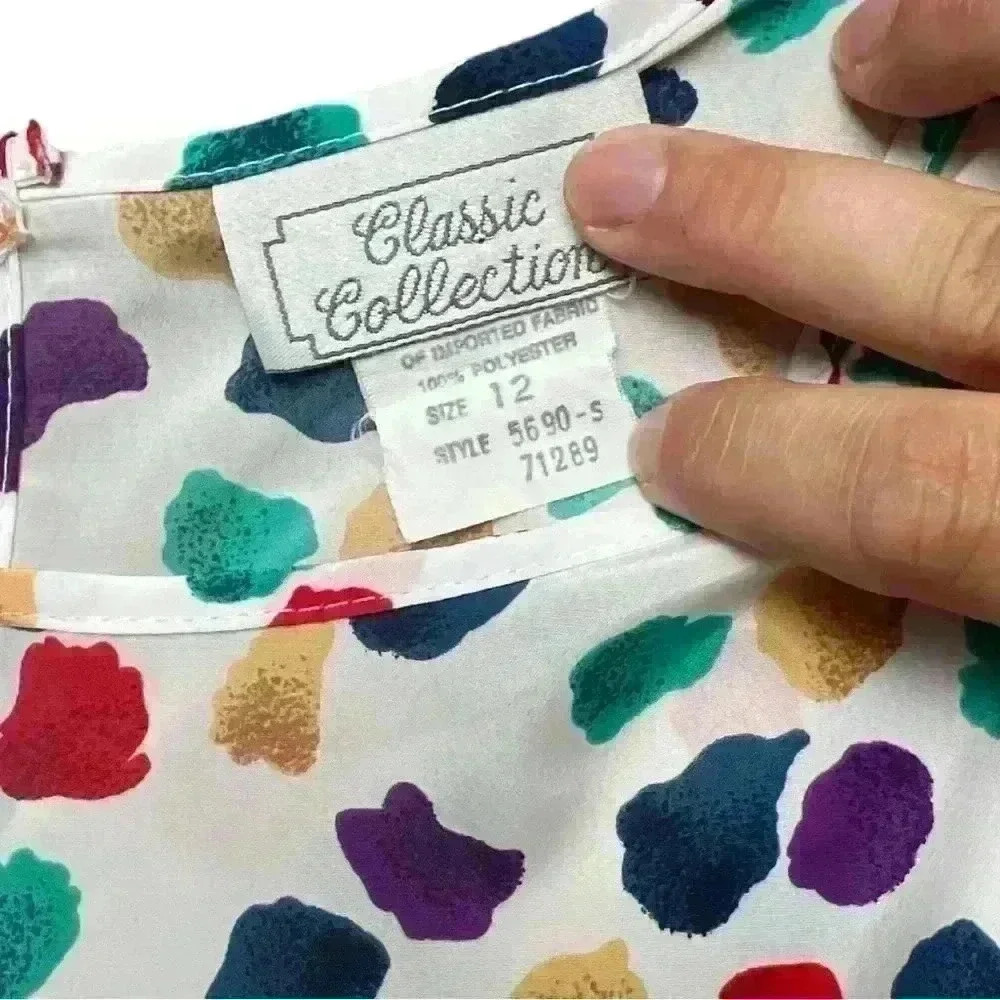 Vintage Colorful Short Sleeve Blouse with Multicolored Abstract Print Size 12 - Picture 7 of 8
